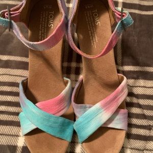 Toms multicolor wedge sandals